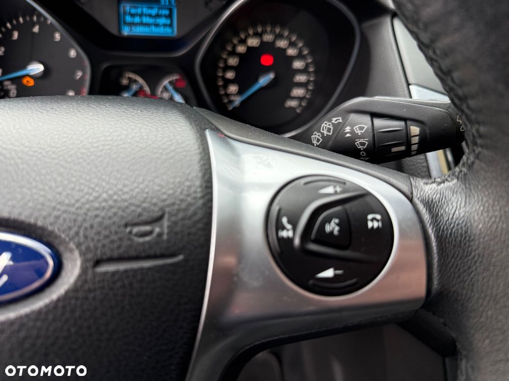 Ford Focus 1.6 EcoBoost Titanium - 18