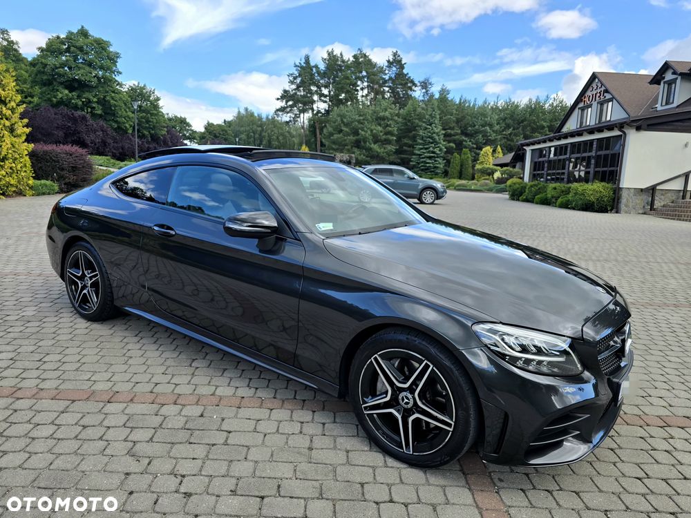 Mercedes-Benz Klasa C 300 4MATIC 9G-TRONIC - 3