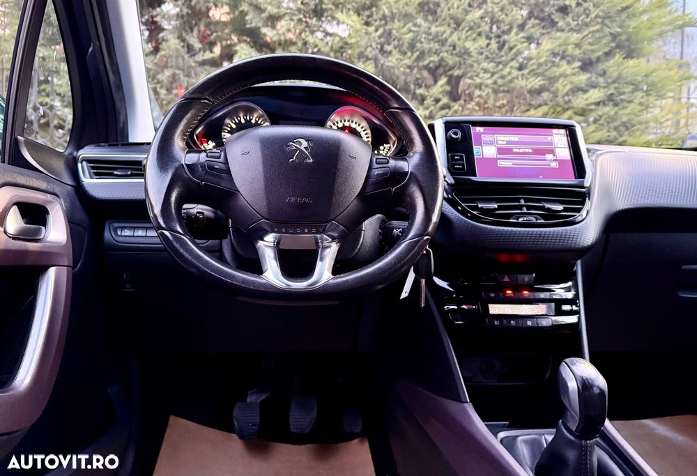 Peugeot 2008 PureTech 110 Stop&Start Allure - 35
