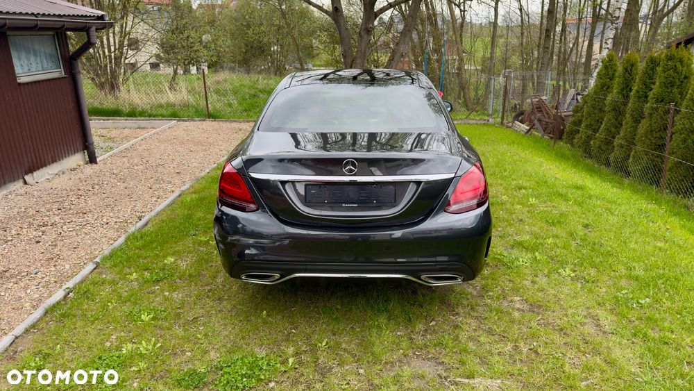 Mercedes-Benz Klasa C 400 4Matic 9G-TRONIC AMG Line - 7