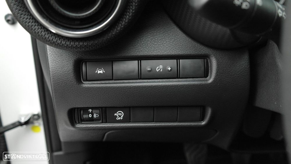 Nissan Juke 1.0 DIG-T N-Connecta - 29