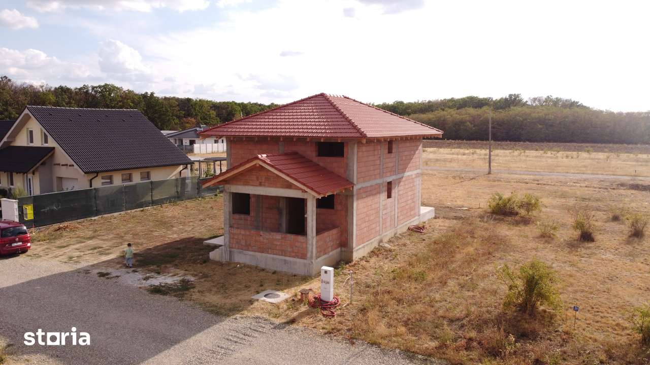 Casa cu etaj in Oradea - cartierul Grigorescu - Imagine principală: 2/17
