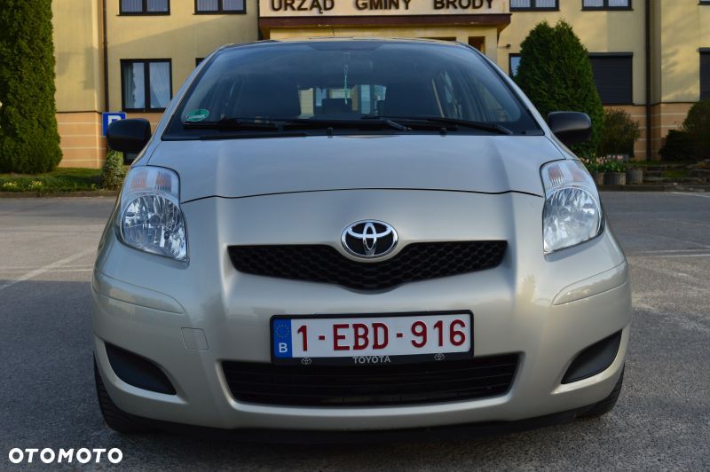 Toyota Yaris - 11