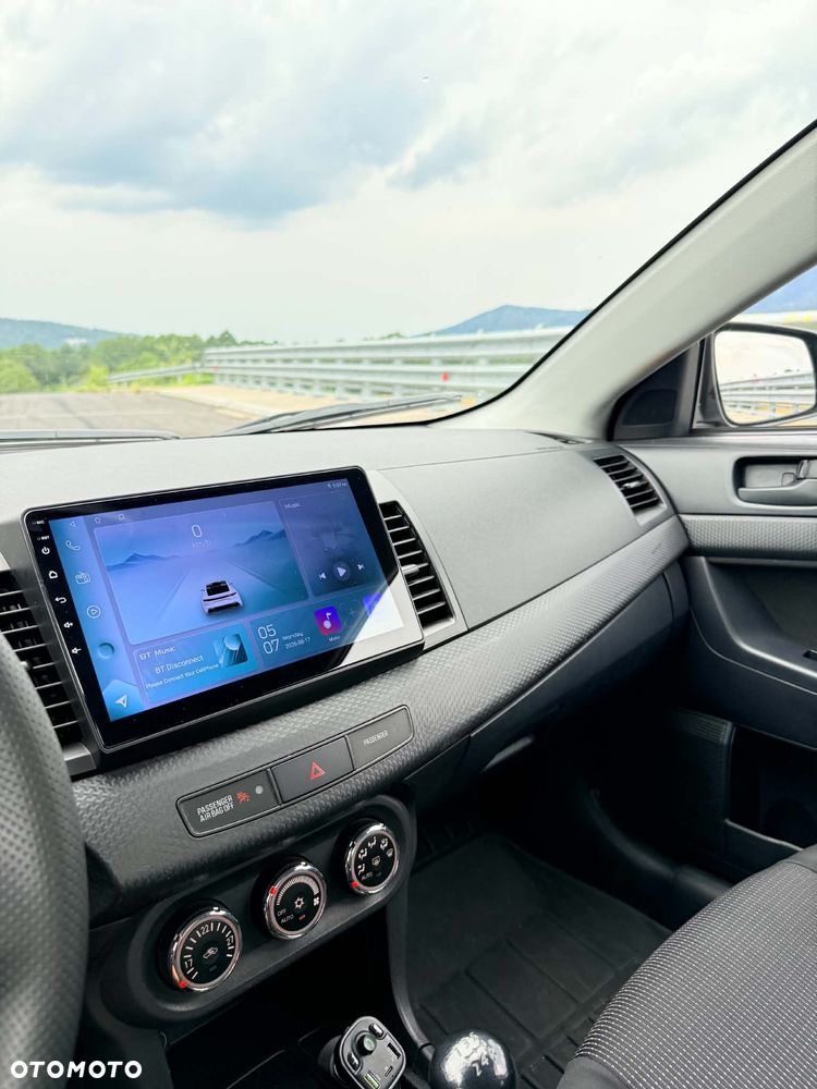Mitsubishi Lancer - 25