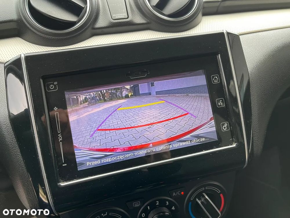 Suzuki Swift 1.2 Dualjet Allgrip Comfort - 11