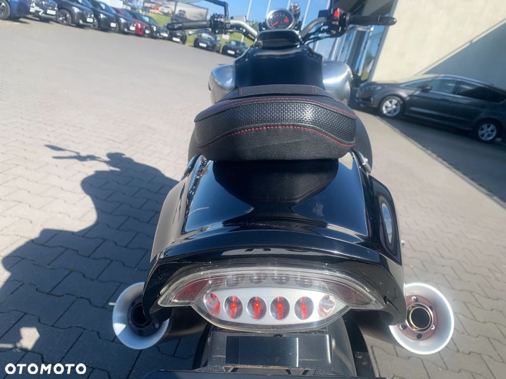 Yamaha V-MAX - 8