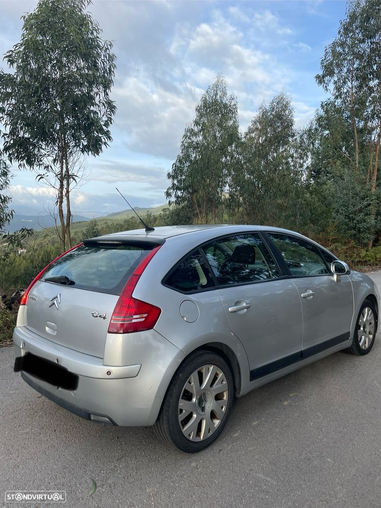 Citroën C4 1.6 HDi 110 VTR Pack - 3