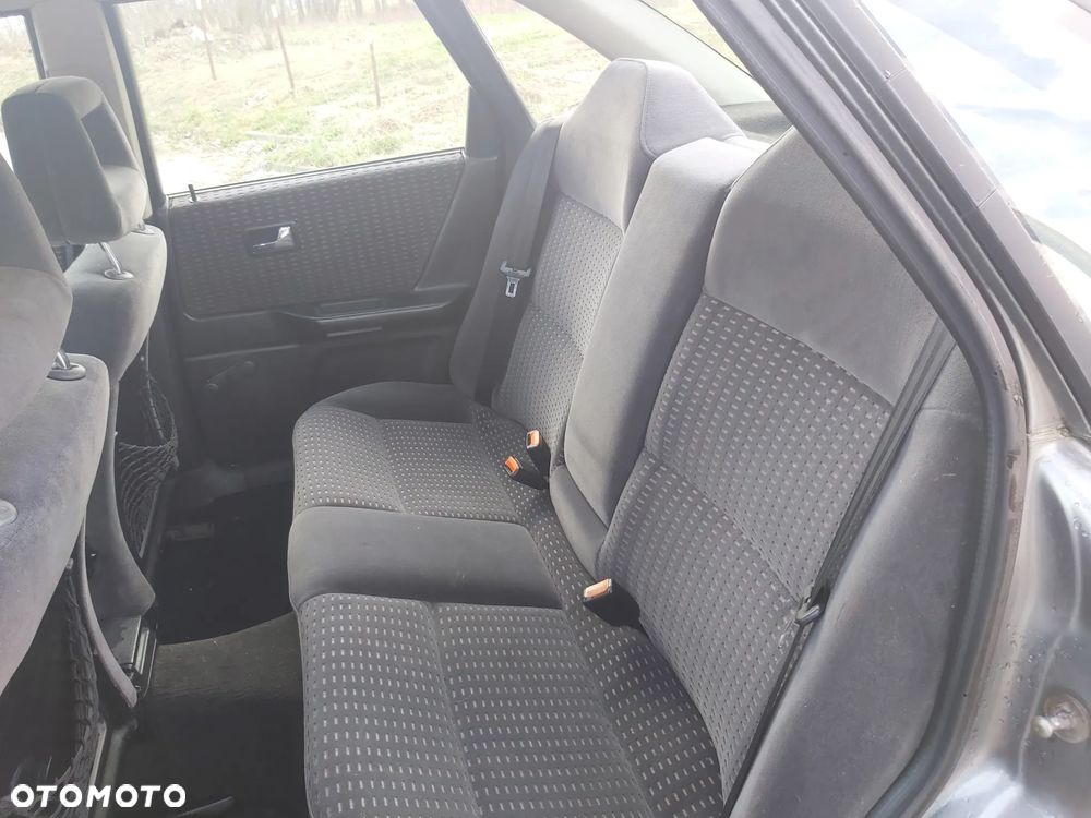Audi 80 1.8 CC - 17