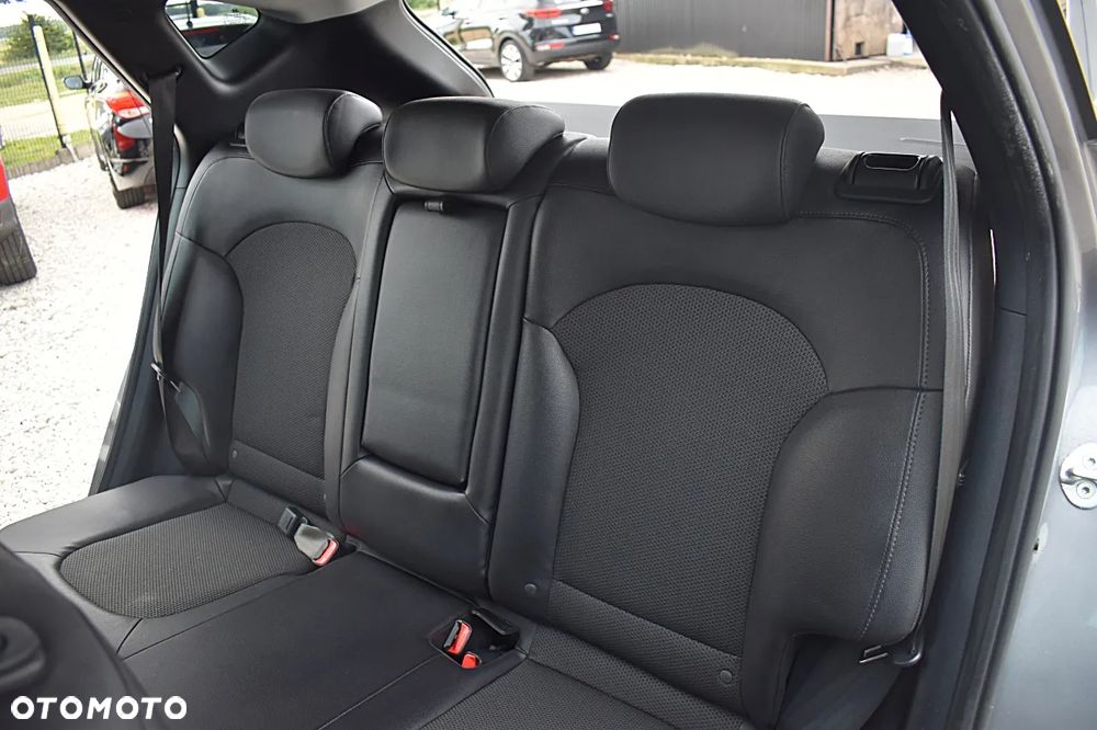 Hyundai ix35 1.6 2WD Fifa World Cup Edition - 20