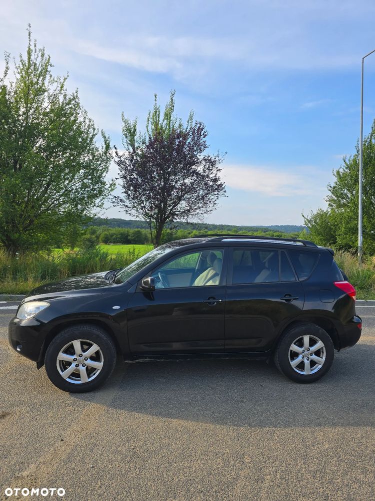 Toyota RAV4 2.0 VVT-i Prestige - 2