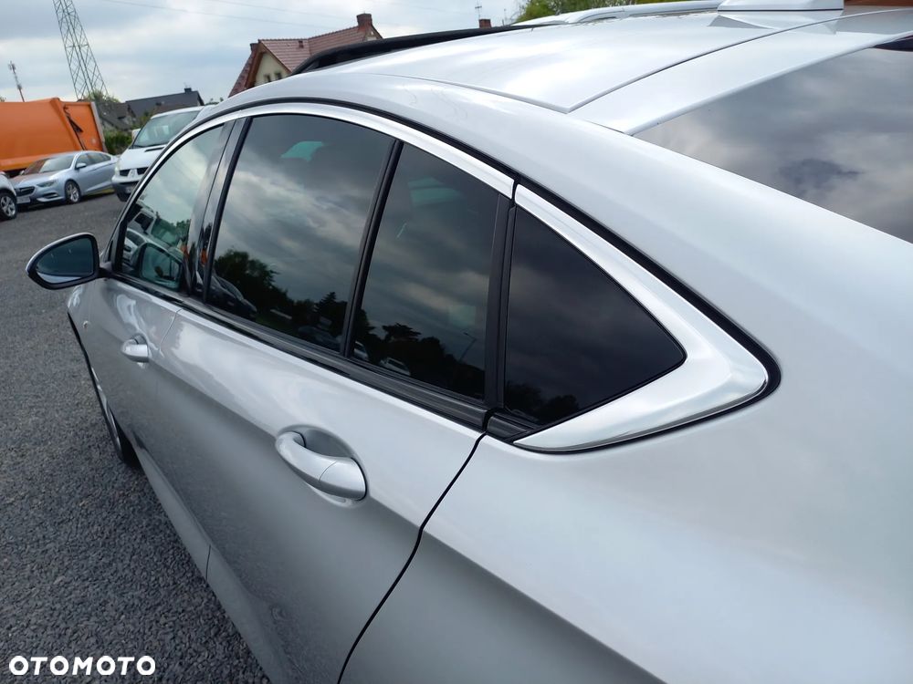 Opel Insignia 2.0 CDTI Innovation S&S - 17