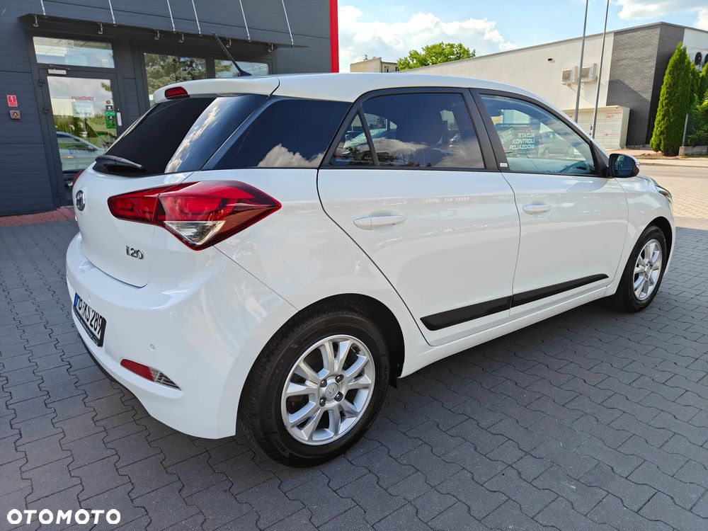Hyundai i20 1.2 Passion - 4