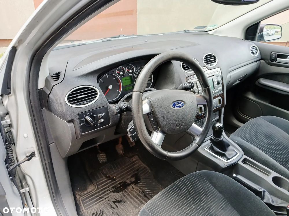 Ford Focus 1.6 TDCi DPF Ghia - 21