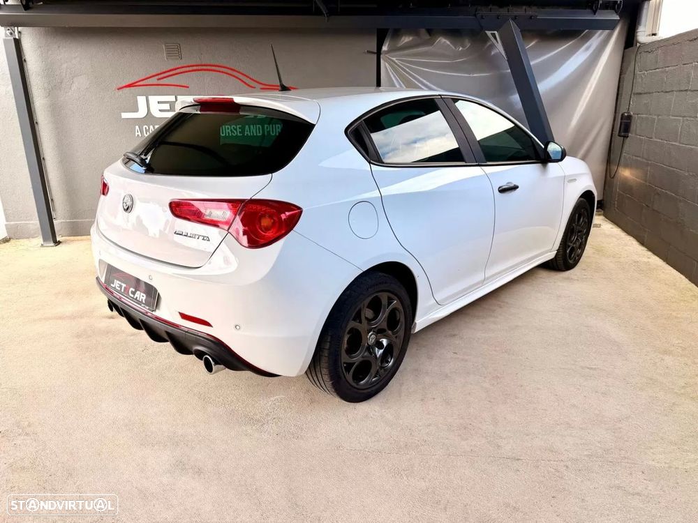 Alfa Romeo Giulietta 2.0 JTDM Sport - 8