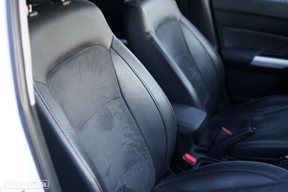 Suzuki Vitara 1.6 VVT GLX - 25