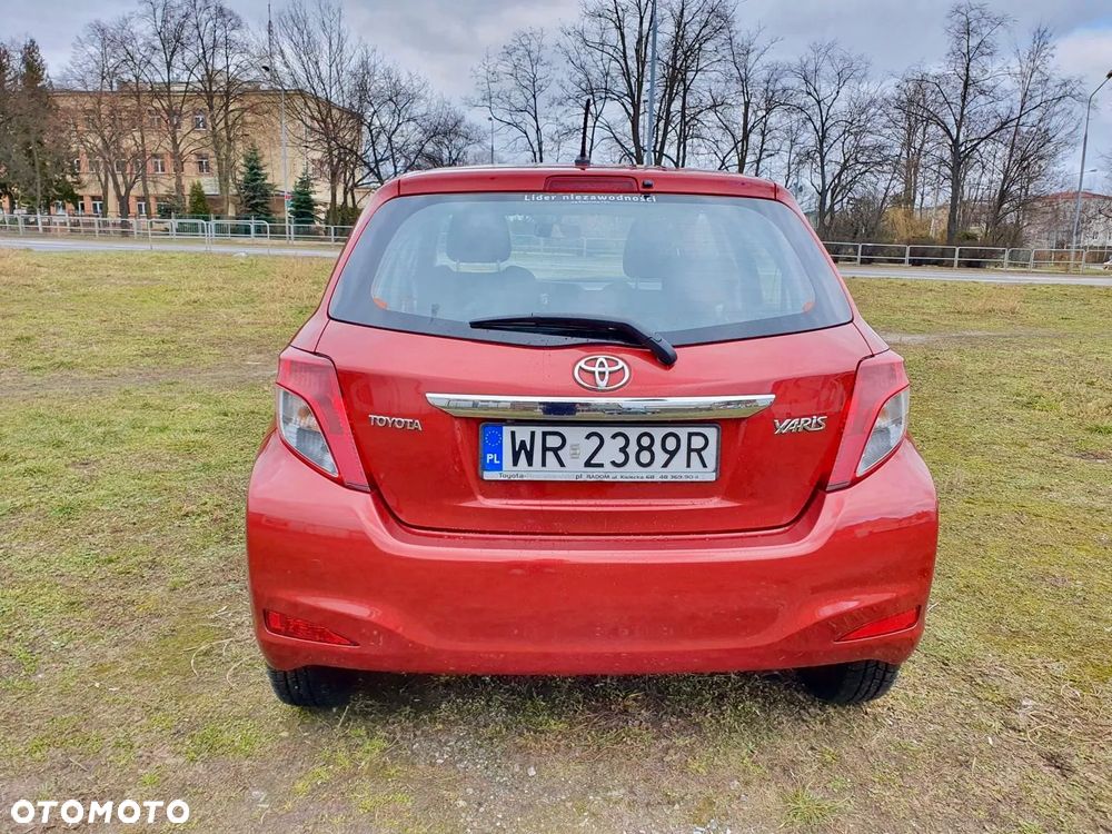 Toyota Yaris - 4