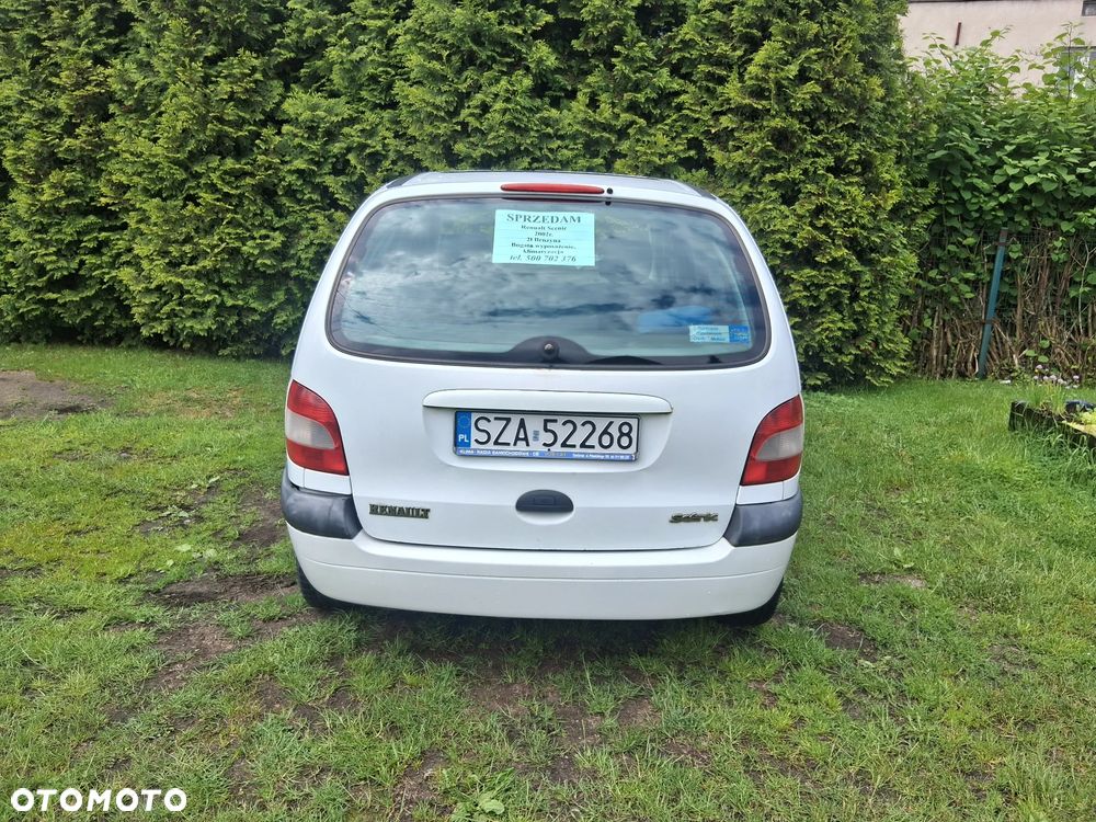 Renault Scenic 2.0 16V Expression - 10