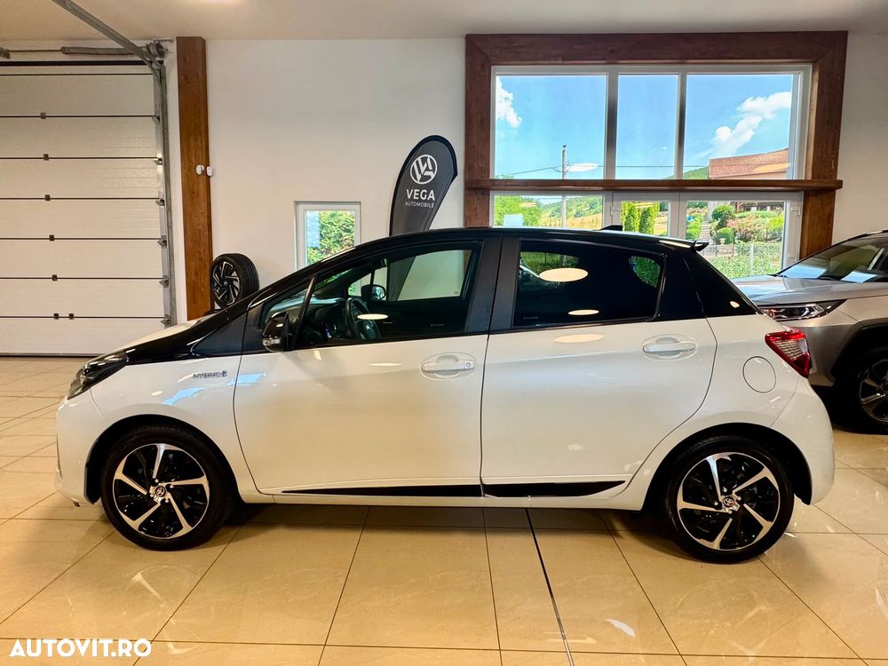 Toyota Yaris 1.5 VVT-i HSD Bi-Tone R&B - 8