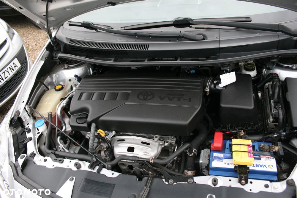 Toyota Auris 1.33 VVT-i - 24