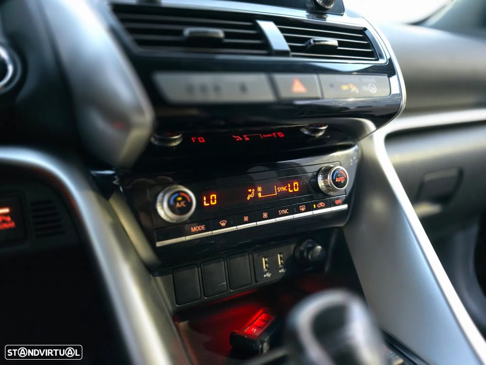 Mitsubishi Eclipse Cross 2.4 PHEV eMotion - 24