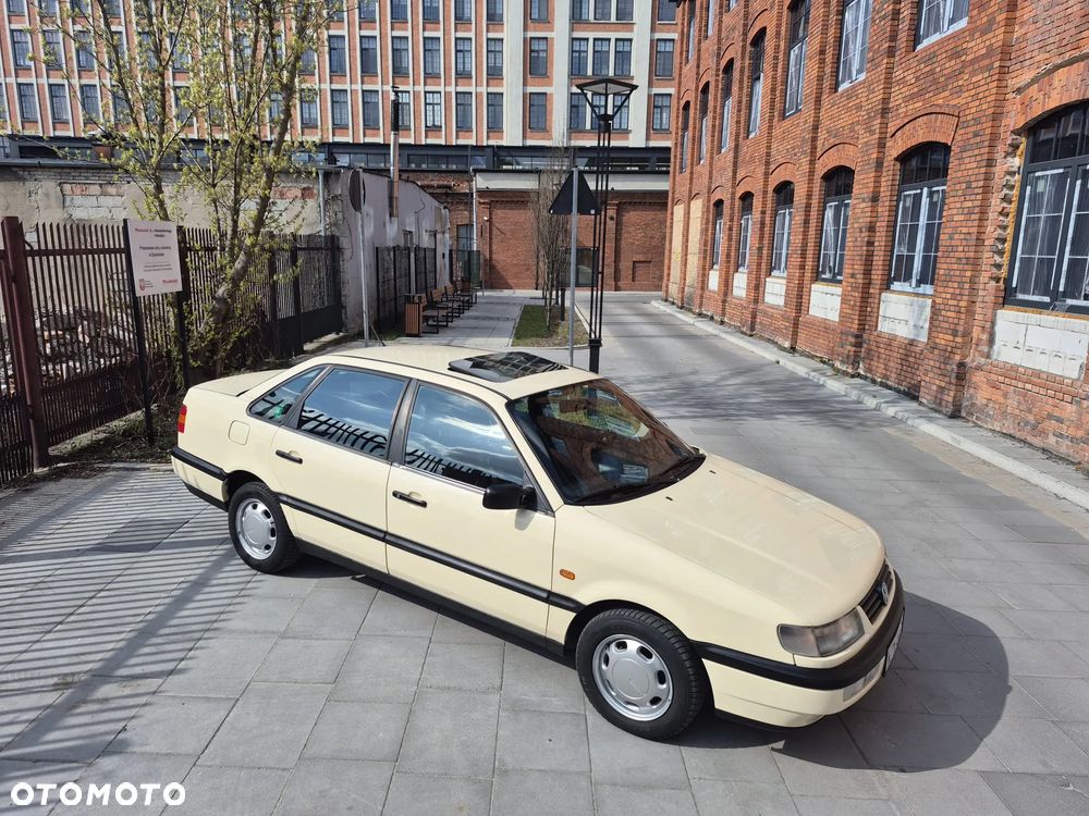 Volkswagen Passat 1.9 TDI CL - 9