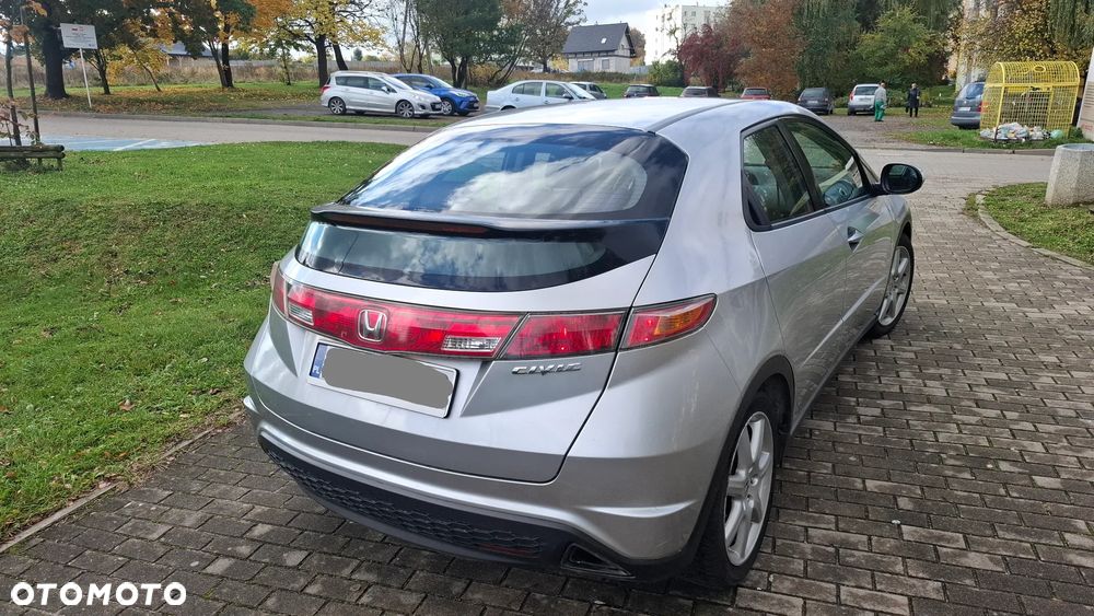 Honda Civic 1.8 Sport - 6