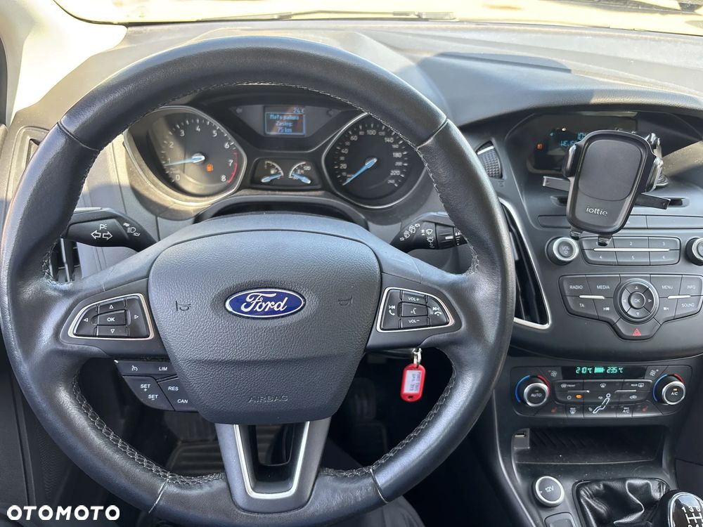 Ford Focus 1.0 EcoBoost Trend ASS - 11