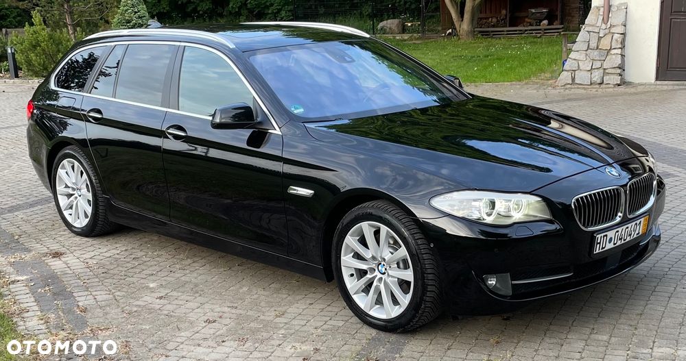 BMW Seria 5 525d - 9
