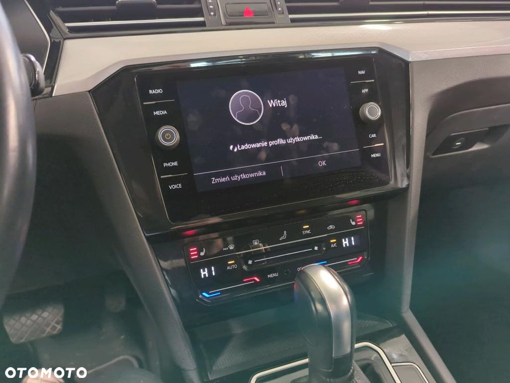 Volkswagen Passat 2.0 TDI Business DSG - 12