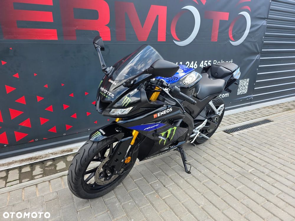 Yamaha YZF - 1