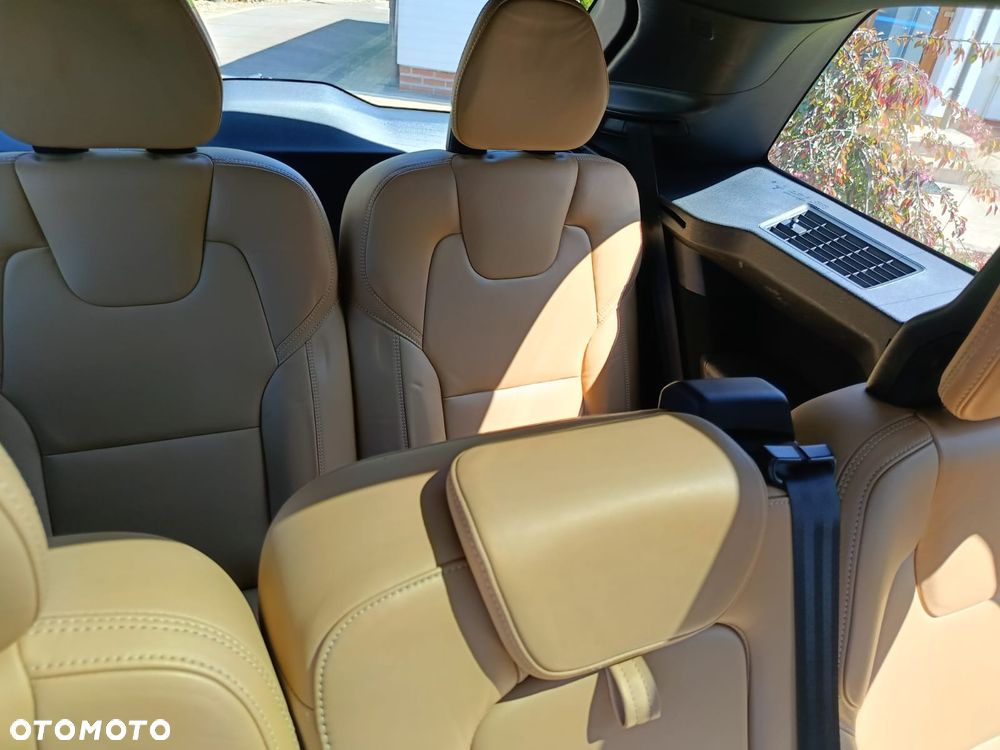Volvo XC 90 D5 AWD Inscription 7os - 32