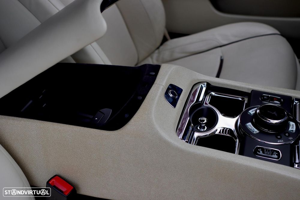 Rolls Royce Wraith 6.6 Twin-Turbo V12 - 40