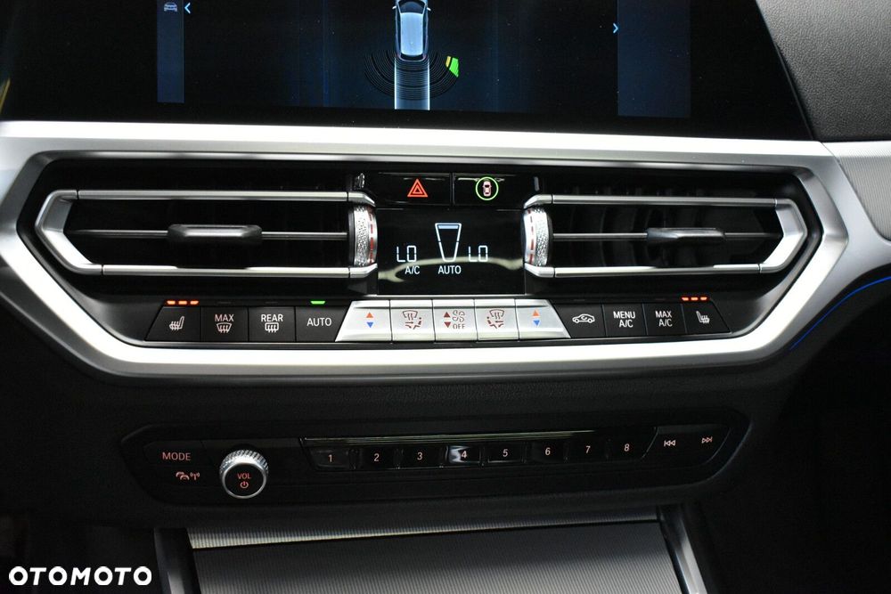 BMW Seria 3 330e PHEV M Sport sport - 20