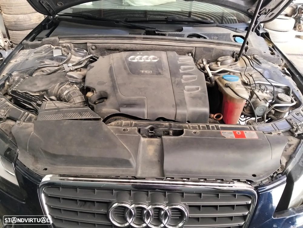 Audi A4 B8 (8K2) 2.0 TDI 143cv Ano 2008 - 9