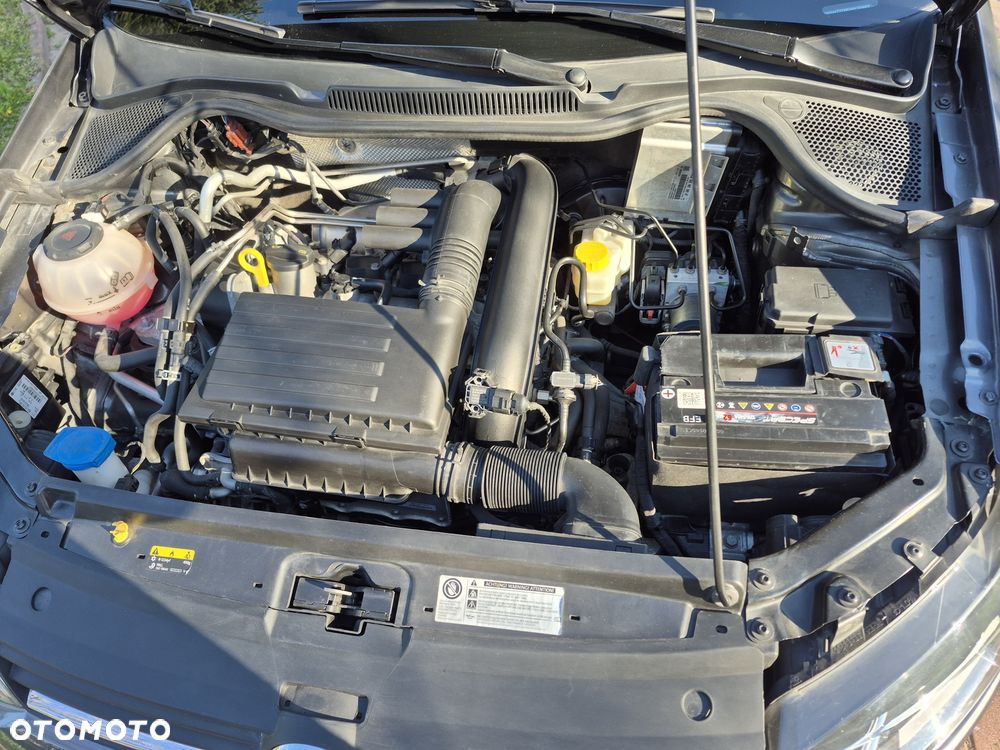 Volkswagen Polo 1.2 TSI Life - 17