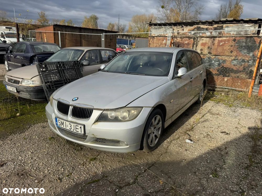 5539. Maska Bmw E91 Touring Kod Lakieru: TITANSILBER 354 2007R PrzedLift (2005–2012) - Wysyłka - 1
