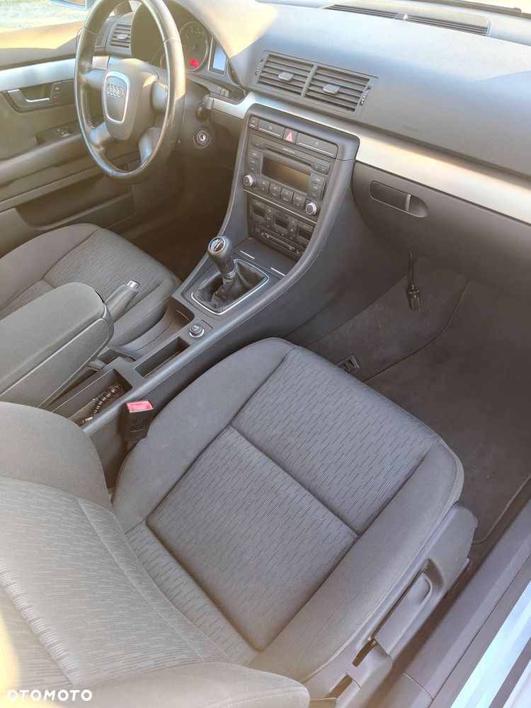 Audi A4 Avant 1.6 - 9