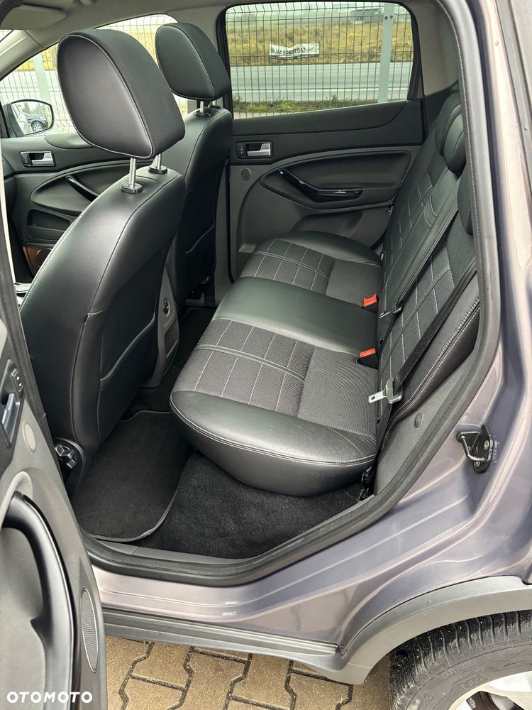 Ford Kuga 2.0 TDCi 4x4 Titanium - 14