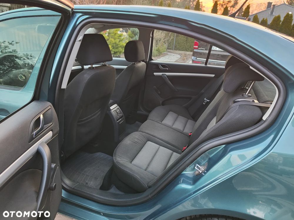 Skoda Octavia 1.6 Elegance - 19