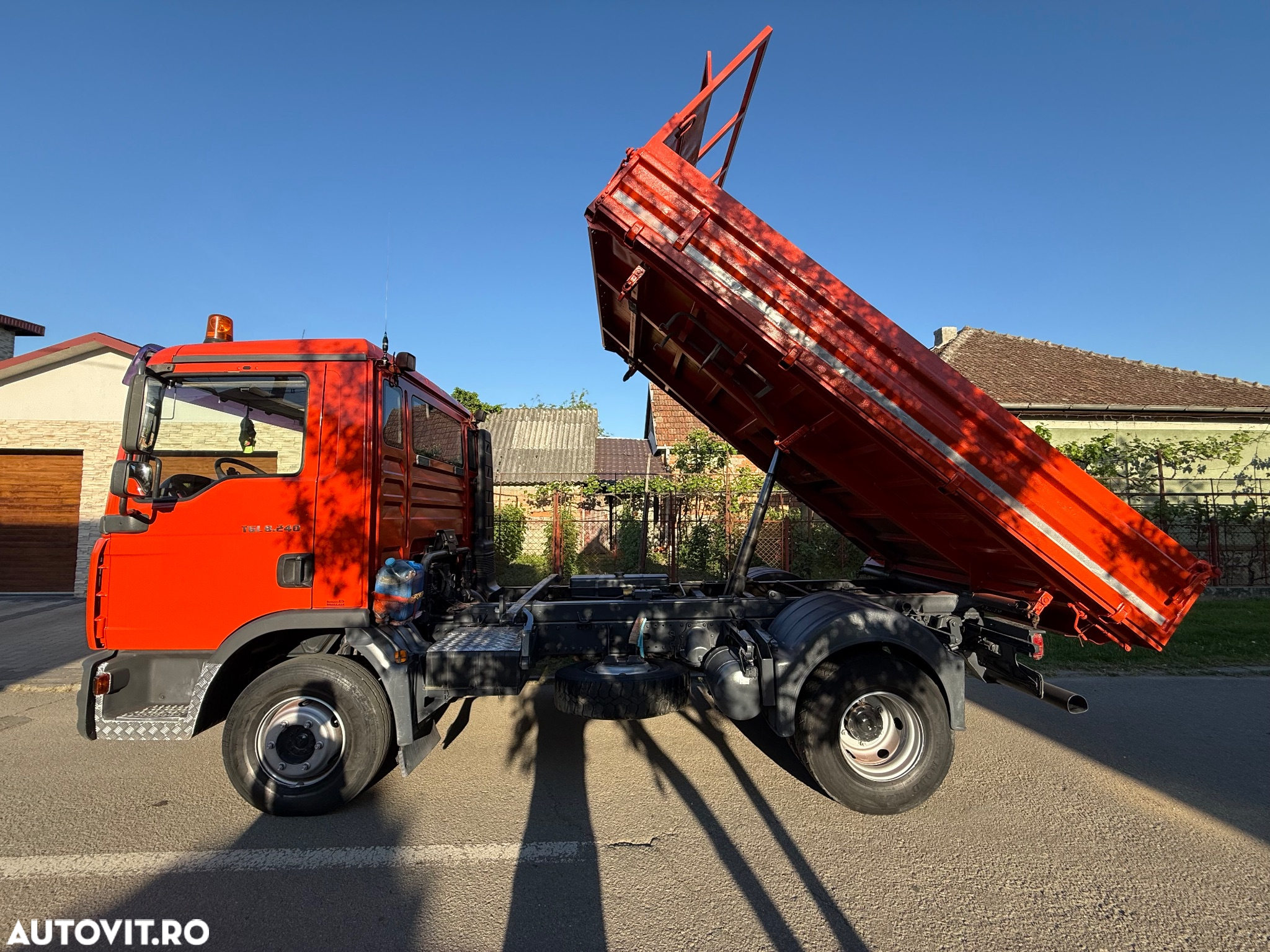 MAN TGL 8.240 - 10
