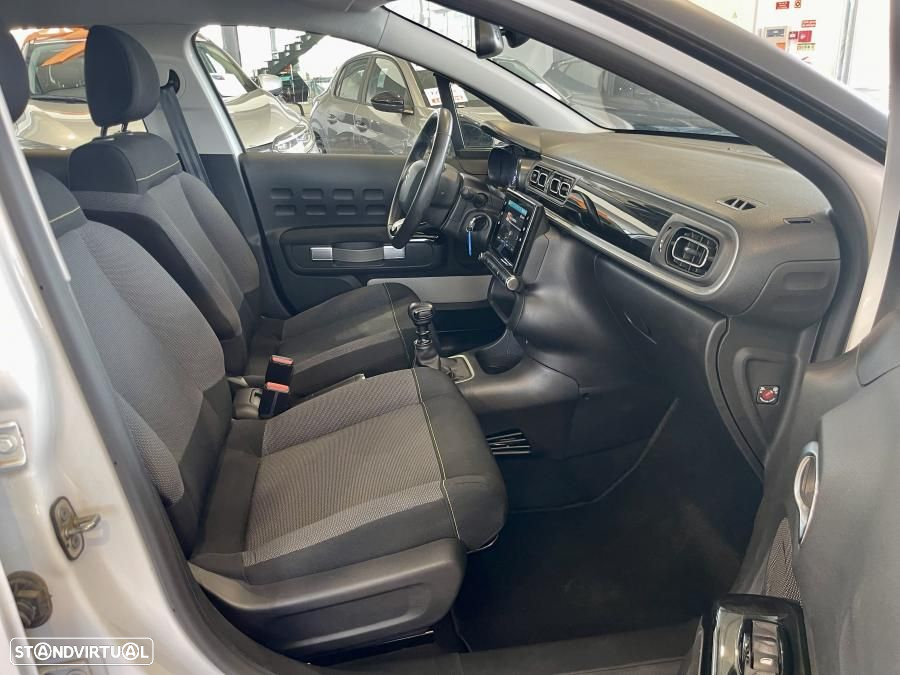 Citroën C3 1.2 PureTech Shine - 24
