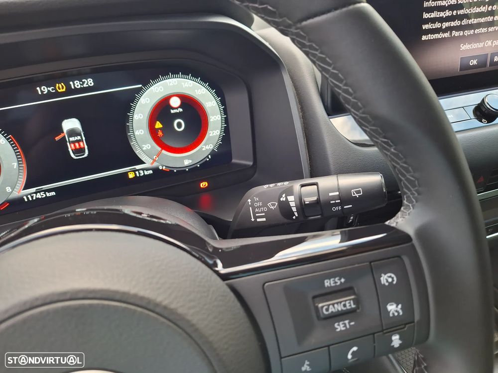 Nissan Qashqai 1.3 DIG-T N-Connecta LED+TT+SKY - 16