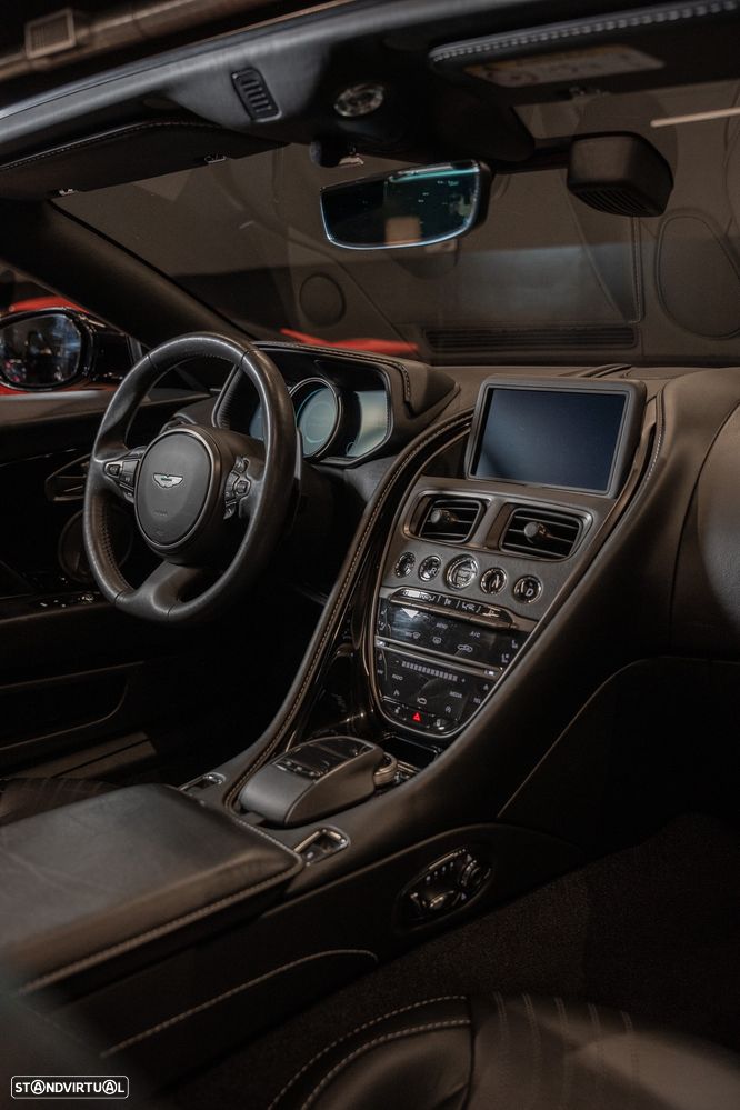 Aston Martin DB11 Volante V8 Auto - 15