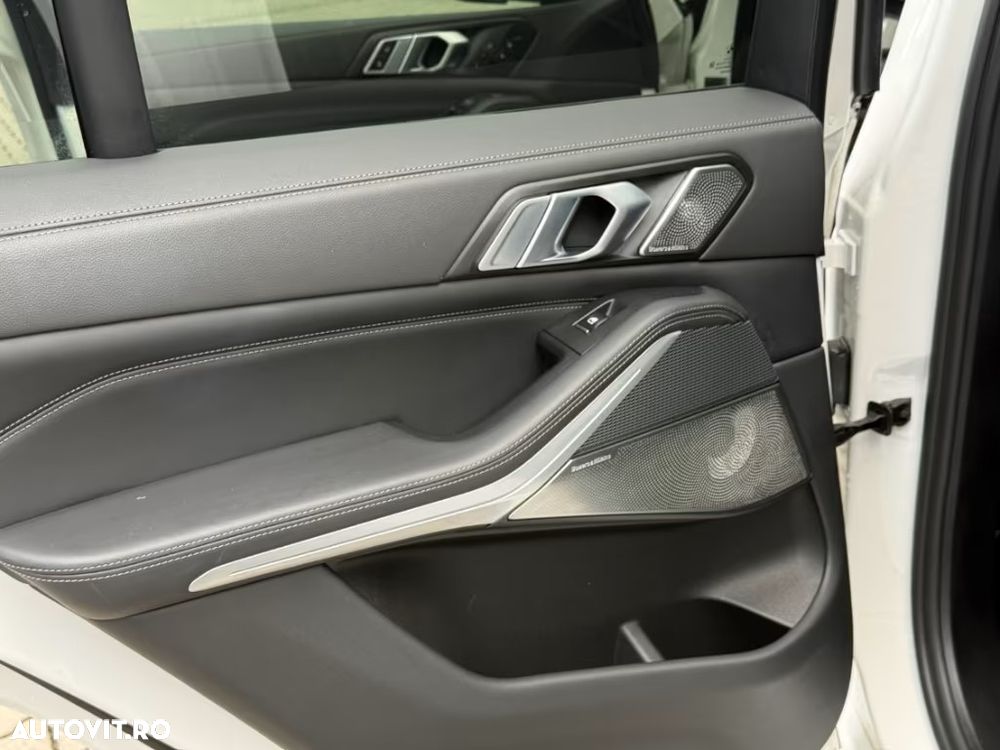 BMW X5 xDrive45e - 17