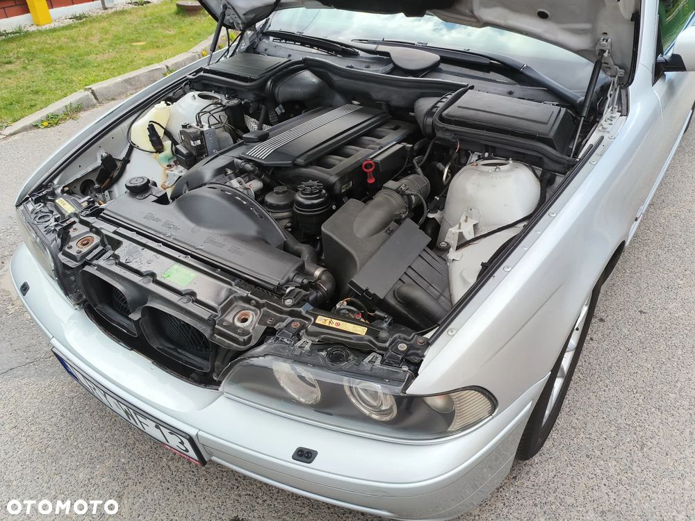 BMW Seria 5 - 34