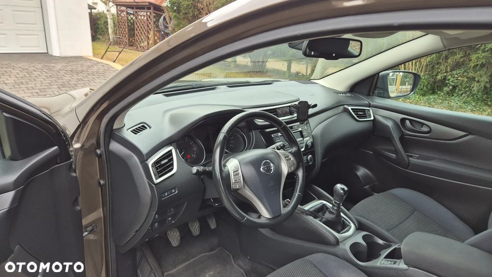 Nissan Qashqai - 10