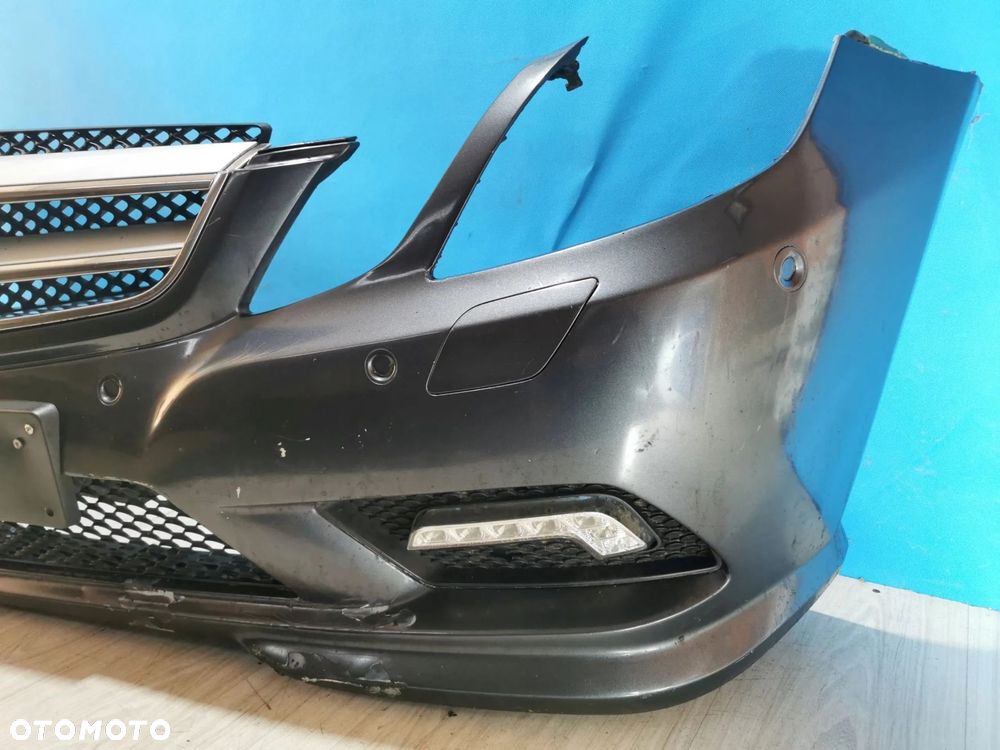 Mercedes E-Klasa W212 AMG zderzak grill przód PDC spryski LED - 3
