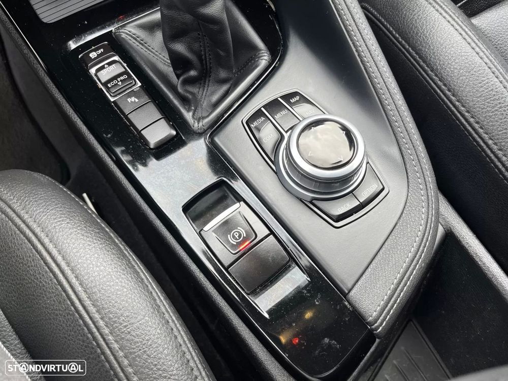 BMW X1 18 i sDrive Pack M - 32