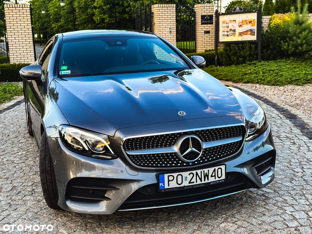 Mercedes-Benz Klasa E 220 d Coupe 4-Matic 9G-TRONIC - 4