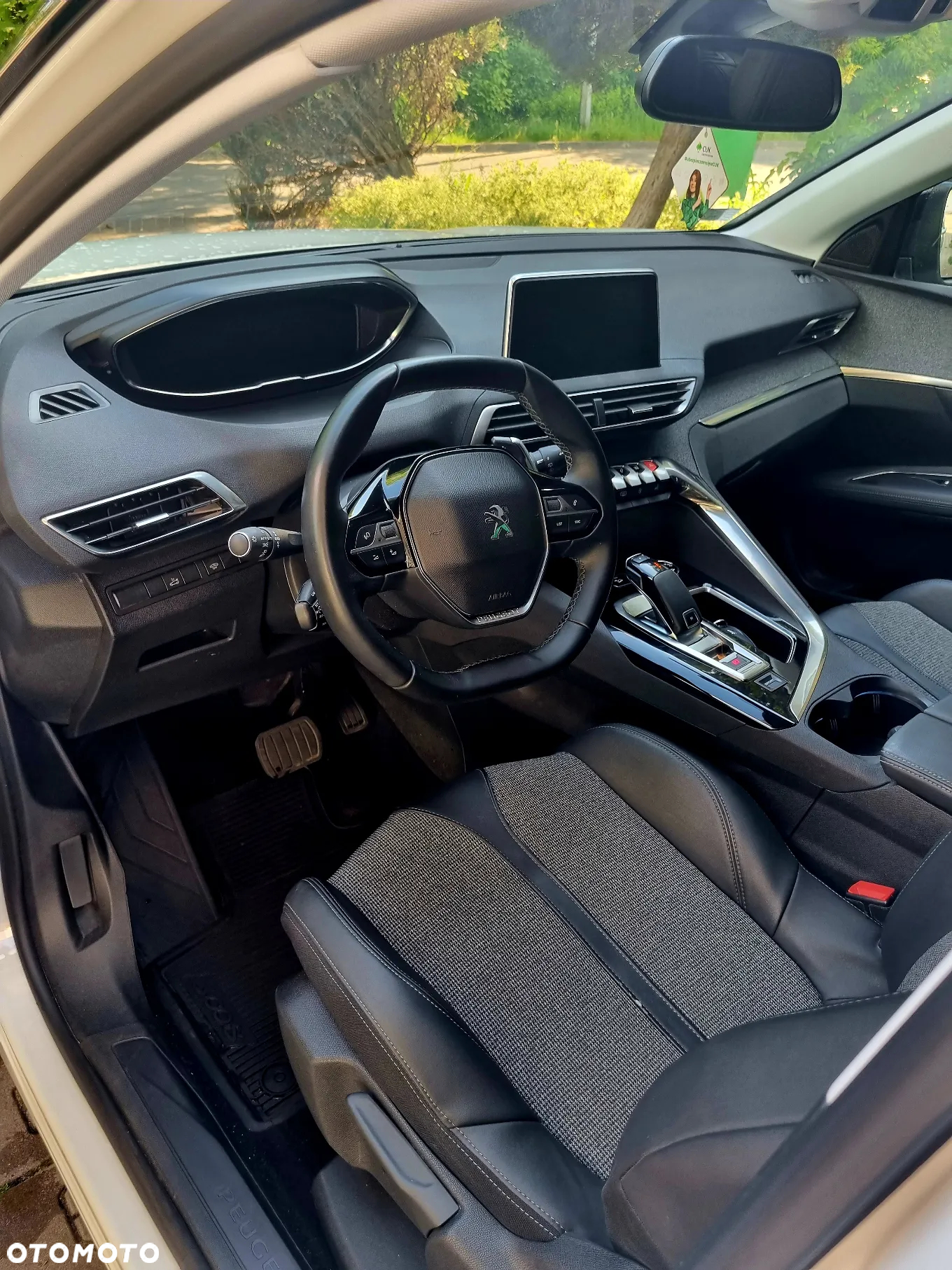Peugeot 3008 1.2 PureTech GPF Allure S&S EAT8 - 12